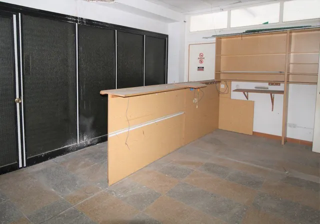 LOCAL COMERCIAL CALELLA — 4