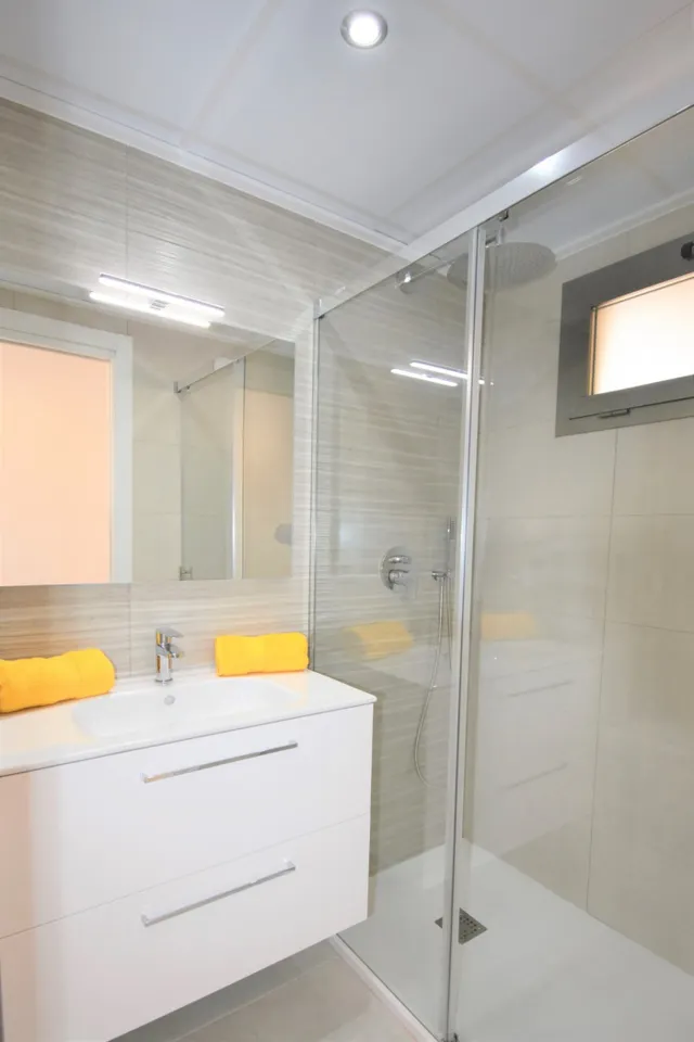 ESTUPENDO APARTAMENTO DE OBRA NUEVA 2 DORMITORIOS 2 BAÑOS  CON PISCINA EN ORIHUELA COSTA , ALICANTE — 10