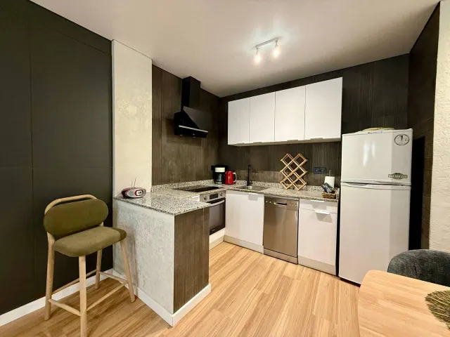 Apartamento 1 habitación 54m² en venta - Estacion de autobuses — 11