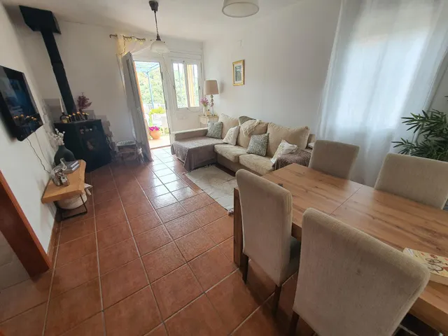 CASA A LA VENTA EN TORDERA, LISTA PARA ENTRAR A VIVIR, CON AMPLIA PARCELA Y ENTORNO NATURAL — 16