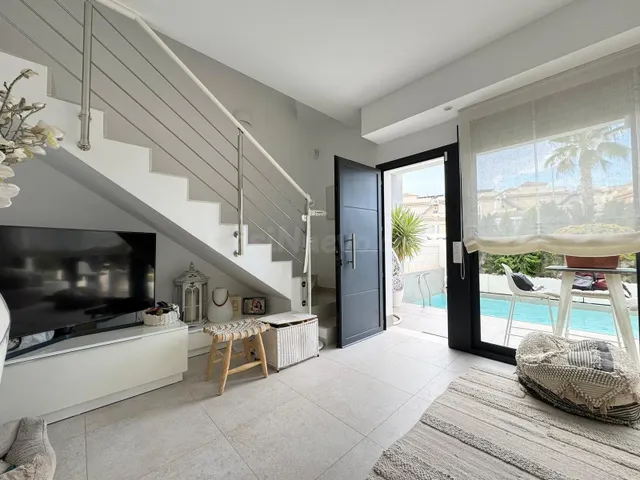 Chalet moderno con 3 dormitorios 110m2, año de construcción  - foto 3