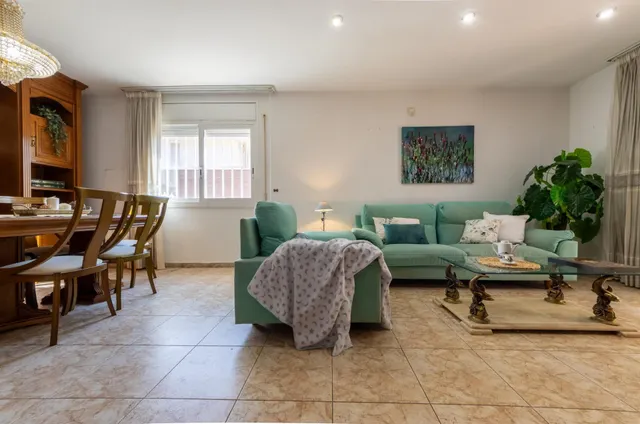 Espectacular Chalet de 4 habitaciones en Tarragona - ¡Tu Nuevo Hogar Te Espera! — 7
