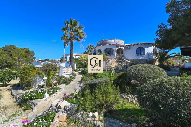 VILLA EUCALIPTO · VISTAS AL MAR Y ALTO POTENCIAL DE REVALORI
