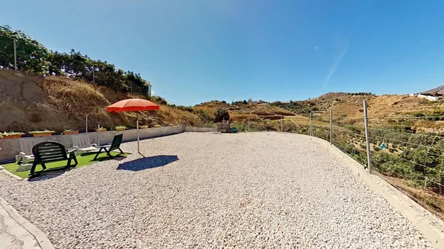 CORTIJO Y PARCELA DE 2.869 M2 EN MOLVÍZAR - foto 3