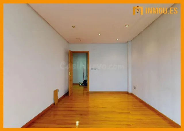 SE VENDE PISO EN CALLE SAINZA, OURENSE — 2