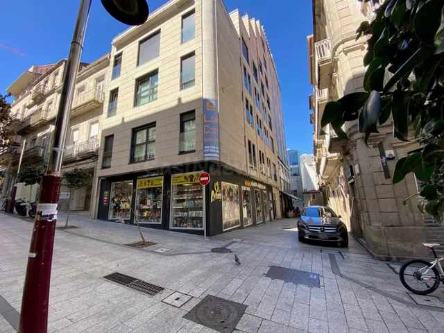 LOCAL COMERCIAL EN VENTA EN VIGO – GRAN OPORTUNIDAD DE INVER - foto 5