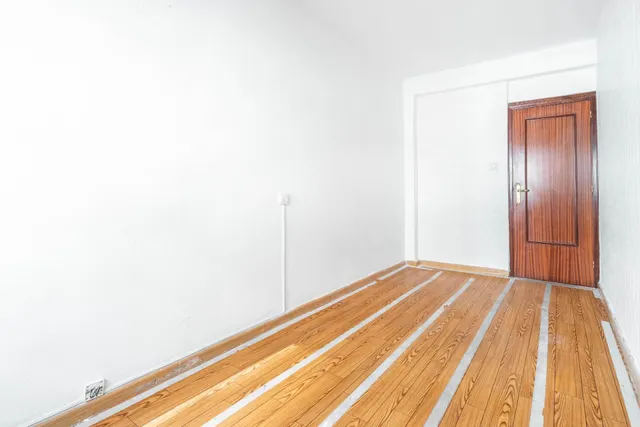 Piso de dos dormitorios con terraza y trastero en el coto, Gijón — 6