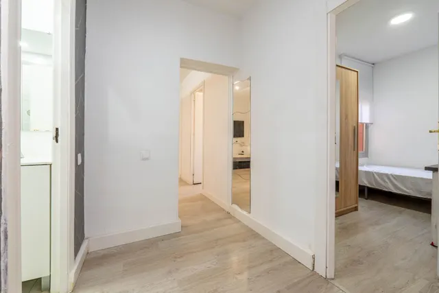 Piso de 5 dormitorios ideal para INVERSORES junto a edificio Junta Andalucía de Almanjáyar — 40