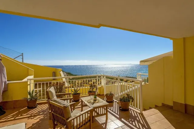 APARTAMENTO DE 4 DORMITORIOS 2 BAÑOS EN ORIHUELA COSTA (DEHE