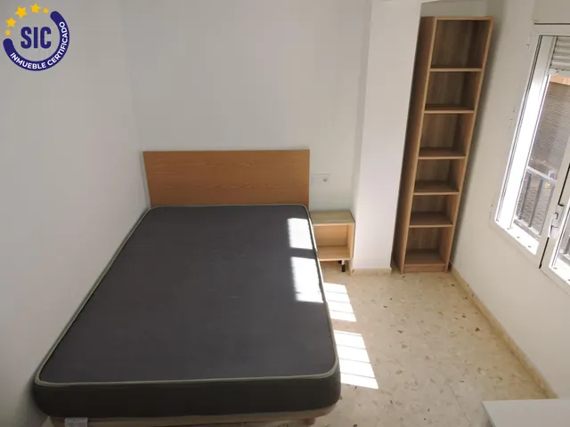 Piso en venta en Benicalap de 3 habitaciones, con terraza y balcón — 13