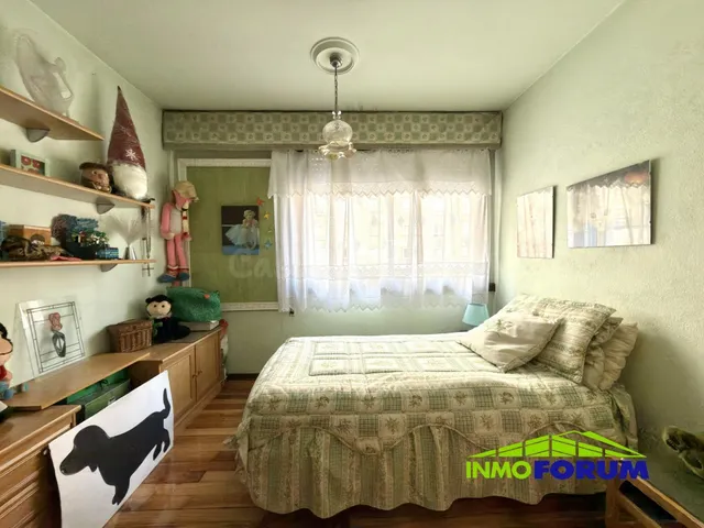 Terraza de 50 m2, CUATRO dormitorios, 2 baños, en plena Rond - foto 2