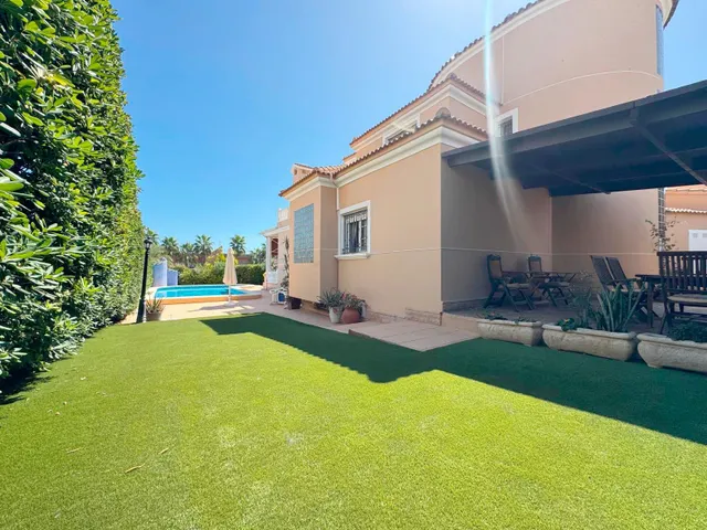 Villa 6 habitaciones 290m² en venta - Torre la mata — 34