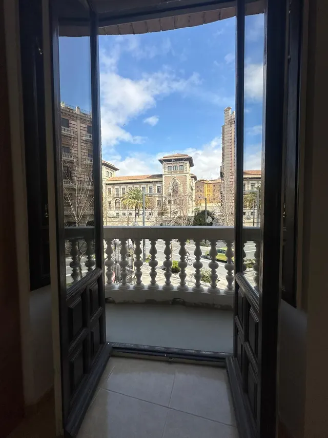 Alquiler de luminoso piso en el centro (gran vía) - Granada — 10