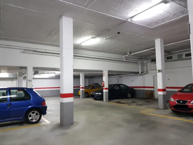 SE VENDE PLAZA DE GARAJE EN CARRAL — 12