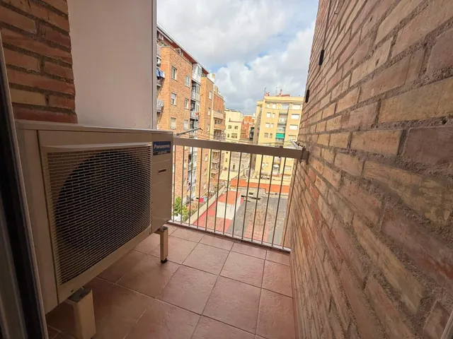 Piso de 3 habitaciones en una de las mejores zonas de Sagrada Familia — 15