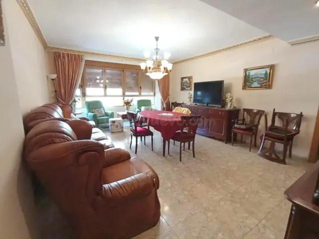 Piso en Venta con Amplia Terraza 4 Dormitorios - foto 5