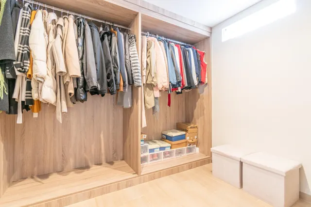 ¡Descubre el hogar de tus sueños en este espectacular chalet independiente! — 36