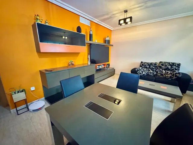 ESTUPENDO PISO DE VENTA EN ORIHUELA SEMINUEVO, CON GARAJE, RODEADO DE SERVICIOS… ¡¡PREGUNTE POR EL YA!! — 14
