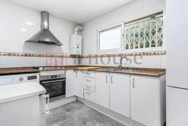 Chalet independiente con terraza y excelente ubicación en el besòs i el maresme — 10
