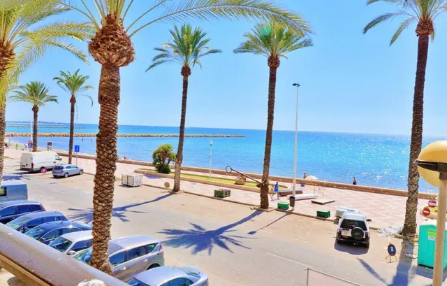 ¡PRIMERA LÍNEA, GRAN ESPACIO Y VISTAS INCREÍBLES EN SANTA POLA! — 46