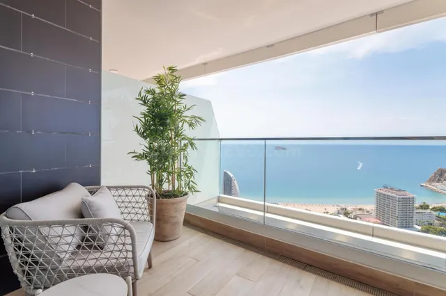 APARTAMENTOS DE LUJO EN BENIDORM. ALICANTE - foto 2