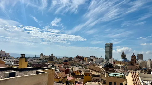 ☀️ APARTAMENTO DE TEMPORADA EN EL CORAZÓN DEL CASCO ANTIGUO DE ALICANTE – SANTA CRUZ — 25
