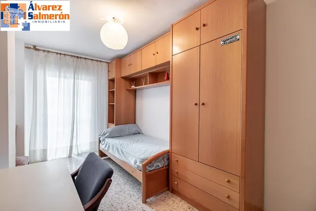 MAGNIFICA VIVIENDA EN LAS FLORES - CAMINO DE RONDA — 13