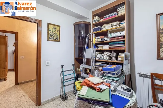 Piso de gran tamaño con múltiples posibilidades en  Peligros — 16