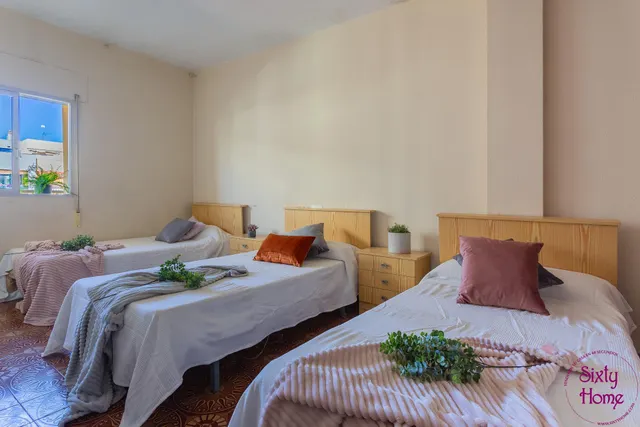 Vivienda SIN ASCENSOR de cuatro dormitorios en segunda línea de playa — 18