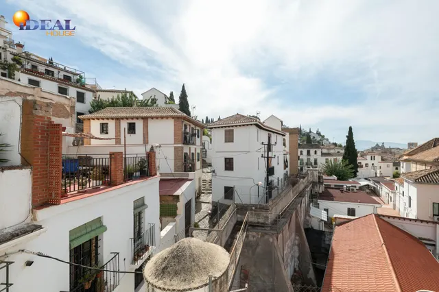 Casa unifamiliar reformada. — 12