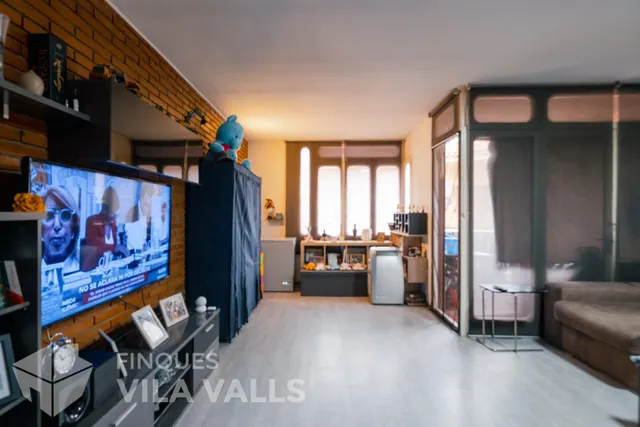 PISO CÉNTRICO CON BALCÓN, AMPLIOS ESPACIOS Y TERRAZA COMUNITARIA — 7