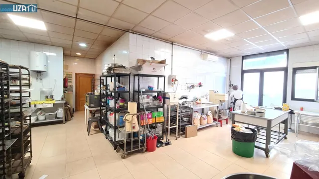 LOCAL EN EL CENTRO DE MUCHAMIEL — 3