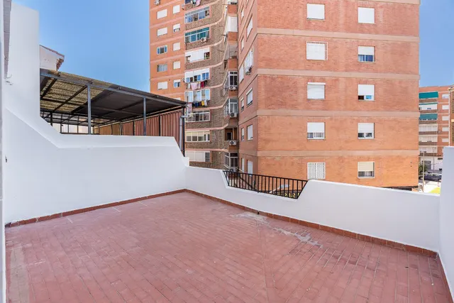 CASA ADOSADA EN MOTRIL — 6
