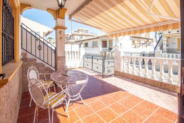 ADOSADO DE 2 DORMITORIOS 1 BAÑO EN LA REGIA ( ORIHUELA COSTA ) — 18