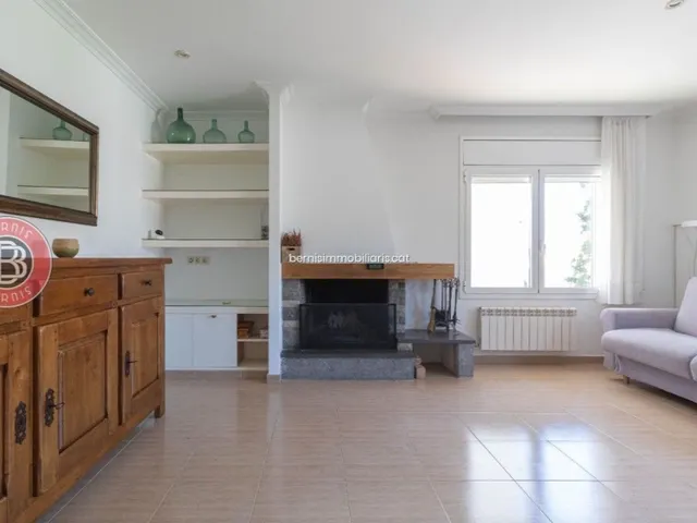 Chalet 5 habitaciones 238m² en venta - Carretera Igualada — 35