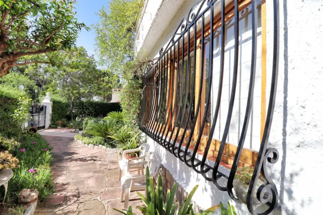 Villa en la zona Noble de Rocafort — 9