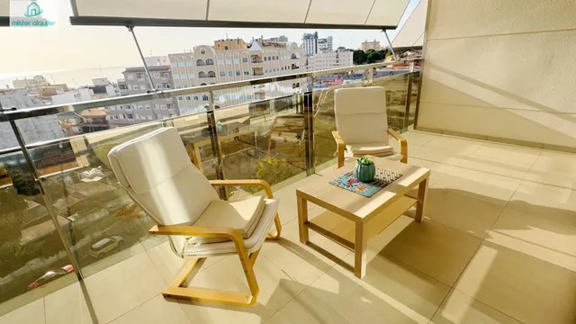 APARTAMENTO CON TERRAZA SOLEADA Y ACCESO RÁPIDO A AEROPUERTO - foto 2