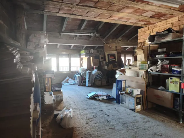 Casa zona La Parada con muchas posibilidades — 40