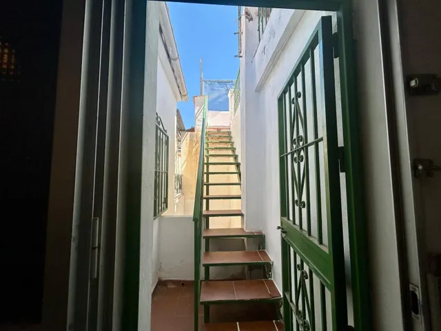 Amplia Casa para Reformar en el Corazón de la Ciudad — 42