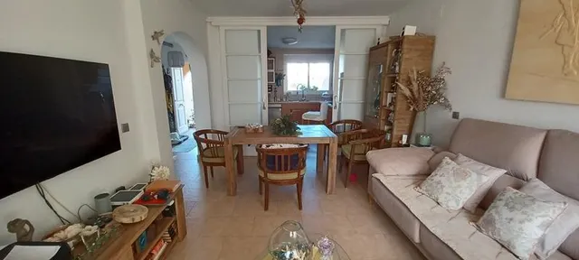 Amplio adosado totalmente reformado con Apartamento independiente. — 19