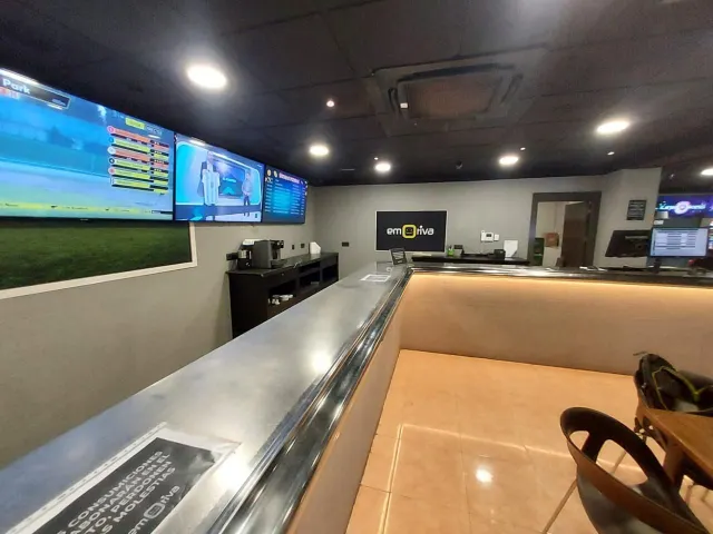 local de 250 m2, totalmente reformado, insonorizado y climatizado, — 11