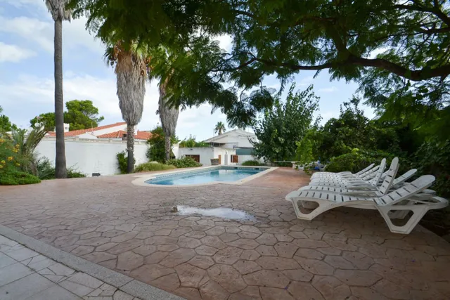Villa con piscina privada en la playa de Riumar — 35