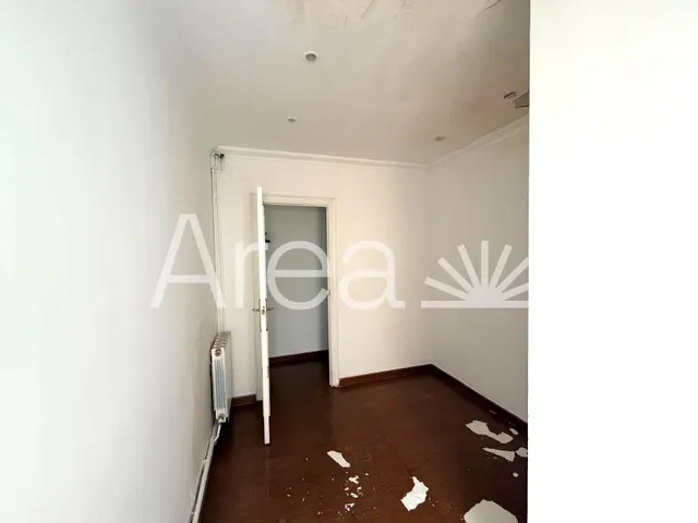 Amplio piso con muchas posibilidades en el barrio de Peramàs — 19