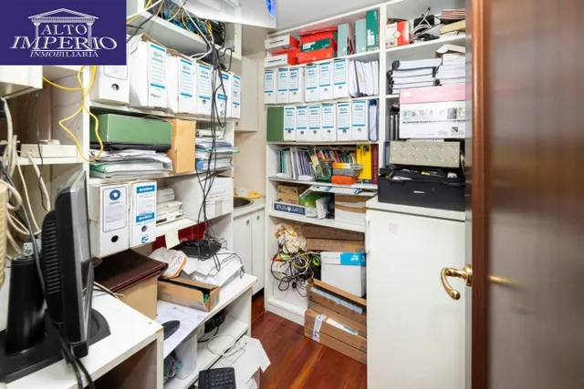 Magnífica oficina en venta — 27