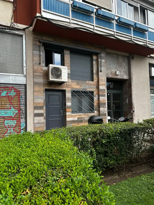 Local comercial 175m² en venta - Ventas — 10