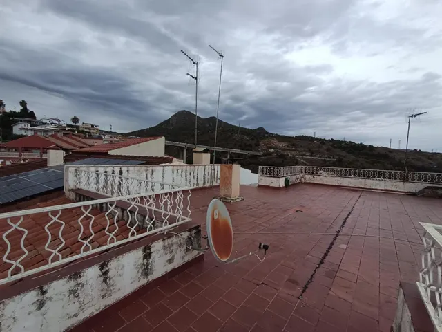 Amplia y Luminosa Casa en Pedregalejo Alto — 25