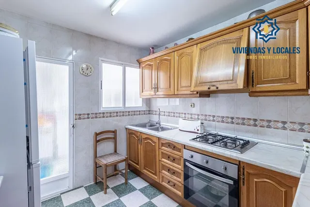 PISO EN PEDRO ANTONIO DE ALARCON — 8