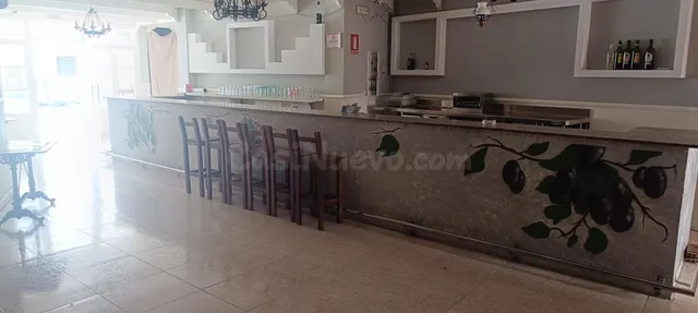 BAR CAFETERÍA — 3