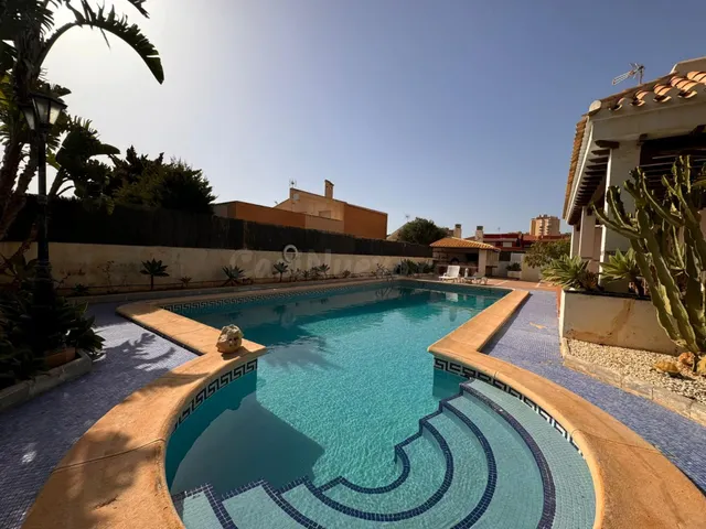 Villa 5 habitaciones 637m² en venta - Playa del Galán - foto 2