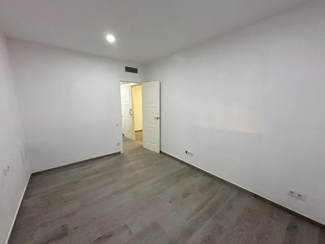 Amplia y Moderna Planta Baja Reformada en Marianao, Sant Boi de Llobregat — 17